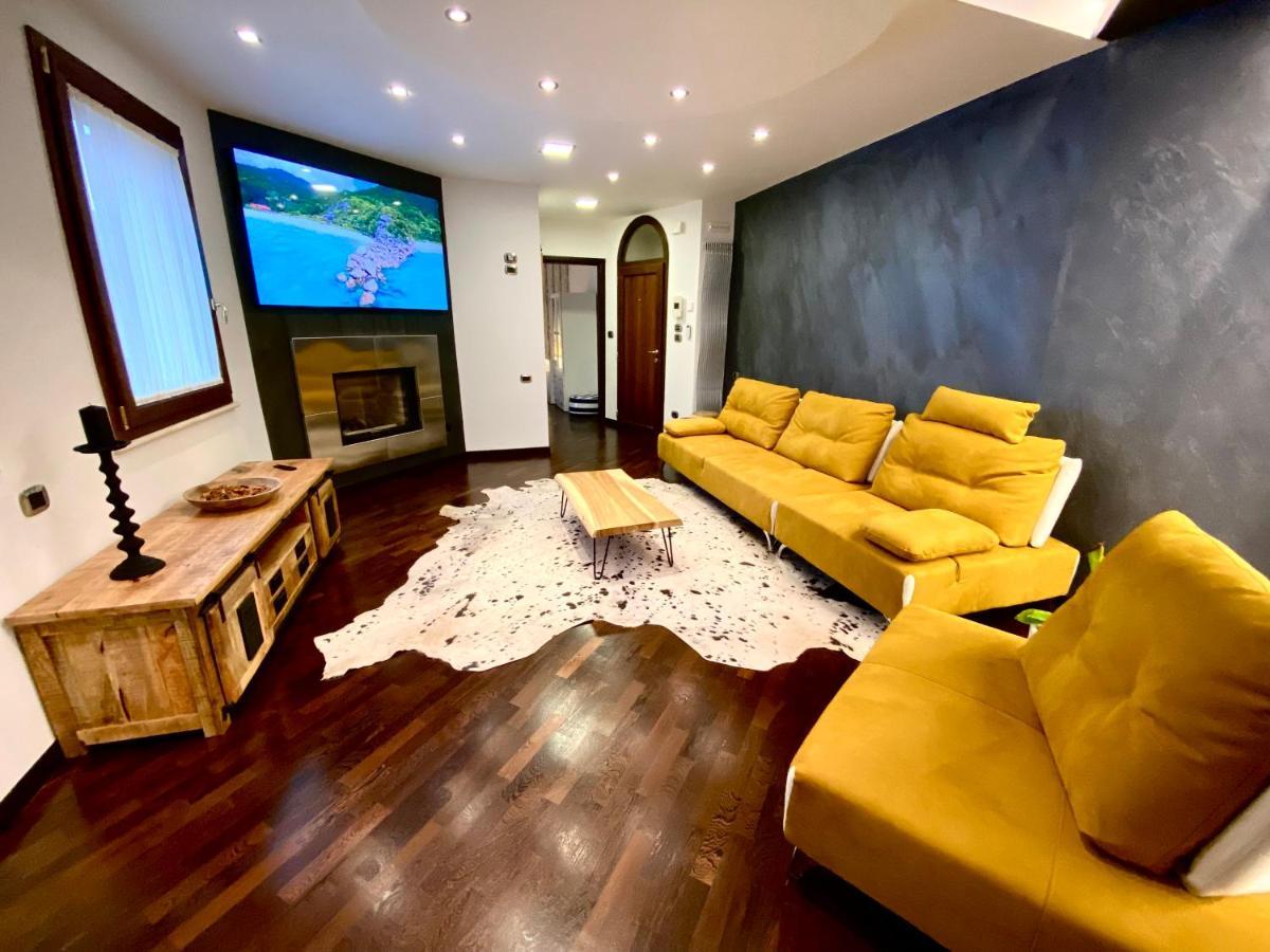 Wood Luxury House Apartment เปสการา ภายนอก รูปภาพ