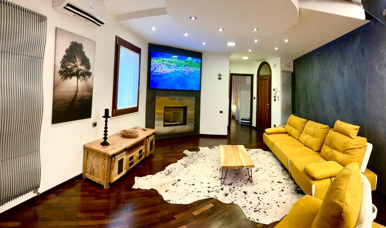 Wood Luxury House Apartment เปสการา ภายนอก รูปภาพ